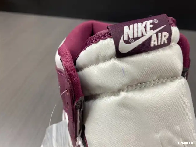 Bordeaux Jordan High 1 OG Air 555088-611 0616